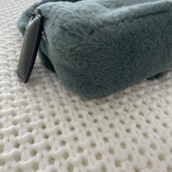 Coach Tabby Shoulder Bag 26 In Shearling - Picture 10 of 14